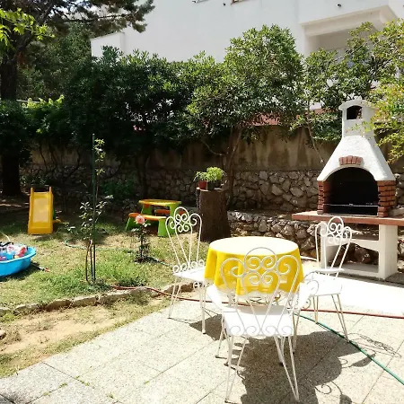 Mw , Zuti Appartement Baška