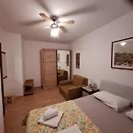 Apartament Mw , Zuti *